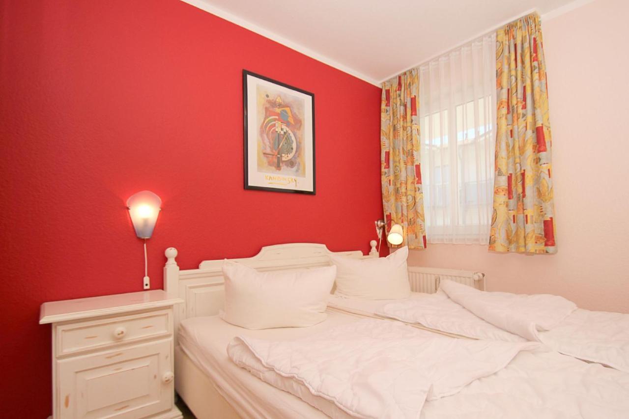 Balkon, Gratis Nutzung Vom Ahoi Erlebnisbad Und Sauna In Sellin - Villa Karola Fewo 09 Goehren  Extérieur photo