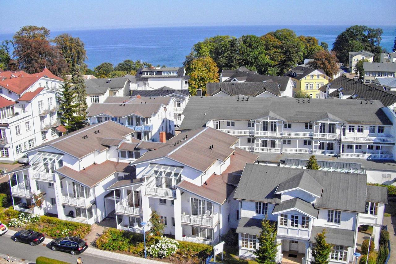 Balkon, Gratis Nutzung Vom Ahoi Erlebnisbad Und Sauna In Sellin - Villa Karola Fewo 09 Goehren  Extérieur photo